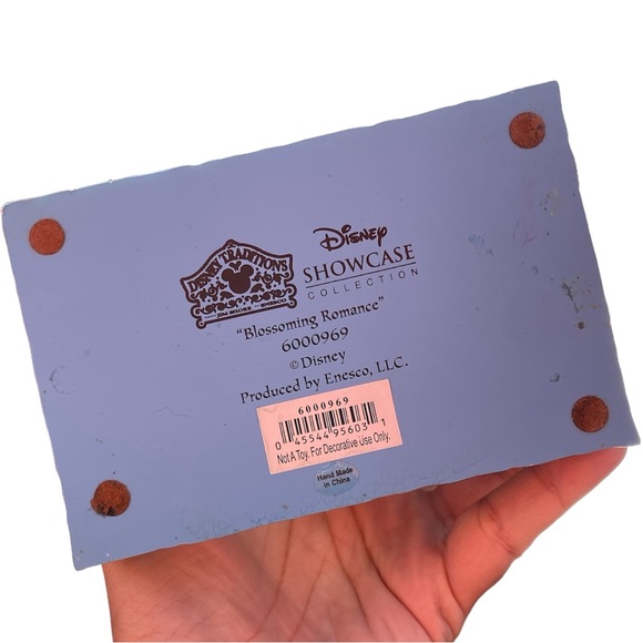 NWT Disney Showcase “Blossoming Romance” 6000969 Figurine 6.5” - Picture 3 of 3